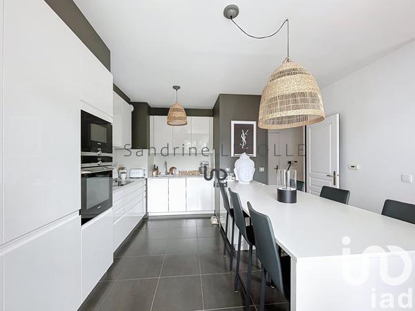 Appartement à vendre 3 pièces 84 m² Montévrain