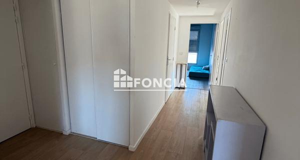 Location Appartement 4 pièces 84.08 m² - Bourgoin-jallieu 38300