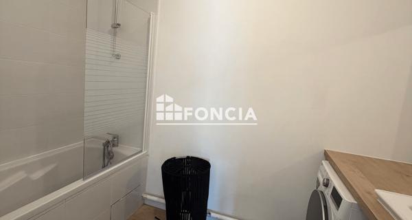 Location Appartement 4 pièces 84.08 m² - Bourgoin-jallieu 38300