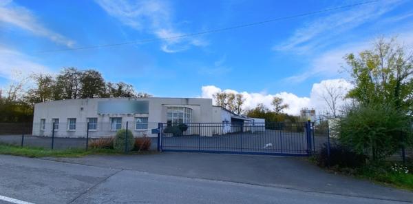 Batiment industriel 3 200m².