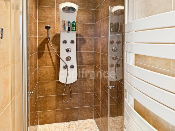 Maison soignée et lumineuse - construction de qualité - quartier recherché - proche bourg - LANDEDA (29)