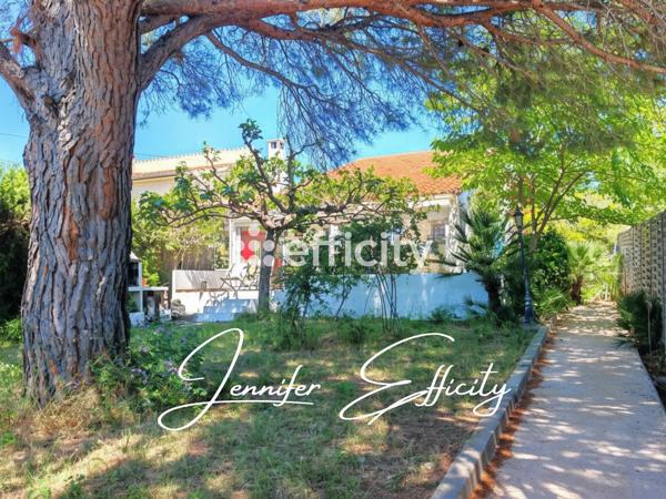 Maison
         7 pièces
        - 132 m² Bien prestige 449 000 € *