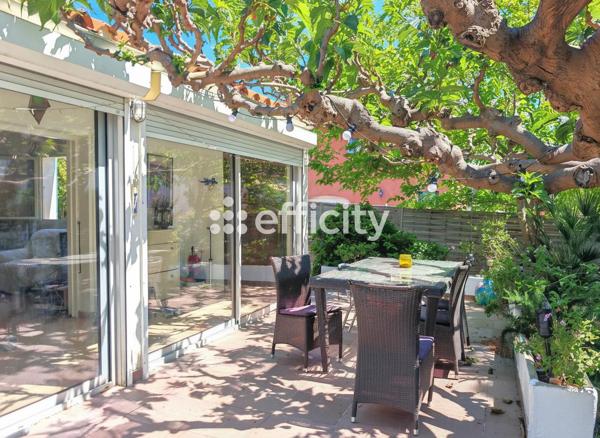 Maison
         7 pièces
        - 132 m² Bien prestige 449 000 € *