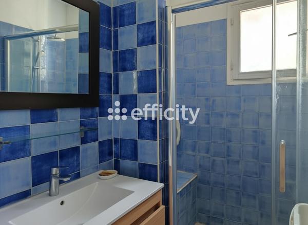 Maison
         7 pièces
        - 132 m² Bien prestige 449 000 € *