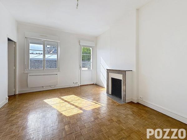 RARE A LA VENTE - APPARTEMENT F3 - CAVE - CENTRE VILLE COUTANCES (50) COUTANCES