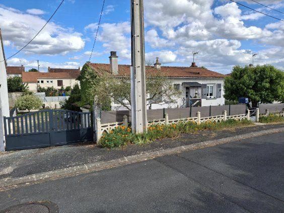Vente de la nue-propriété d'une jolie maison à CIVRAY (86)