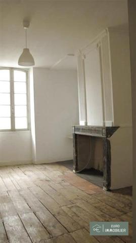 CENTRE BAZAS - MAISON 2 NIVEAUX - 3 CHAMBRES - GRENIER - GIRONDE (33) - AQUITAINE