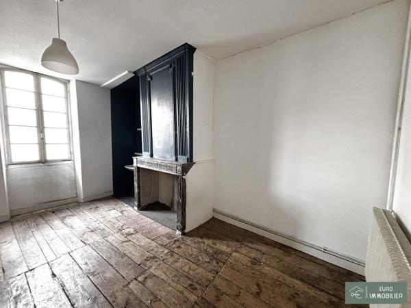 CENTRE BAZAS - MAISON 2 NIVEAUX - 3 CHAMBRES - GRENIER - GIRONDE (33) - AQUITAINE