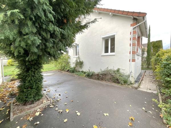 St SAVINE, TYPE 5 SUR 2 NIVEAUX , GARAGE, TERRAIN 596M2