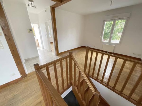 St SAVINE, TYPE 5 SUR 2 NIVEAUX , GARAGE, TERRAIN 596M2