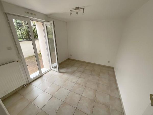 St SAVINE, TYPE 5 SUR 2 NIVEAUX , GARAGE, TERRAIN 596M2
