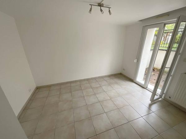 St SAVINE, TYPE 5 SUR 2 NIVEAUX , GARAGE, TERRAIN 596M2