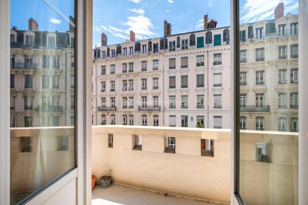 Vente Appartement 2 pièces 72 m2 à Lyon 6