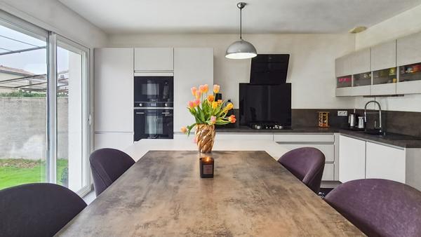 CHATEAURENARD - Villa neuve 3 chambres