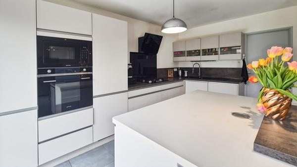 CHATEAURENARD - Villa neuve 3 chambres