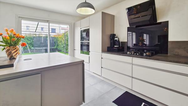 CHATEAURENARD - Villa neuve 3 chambres