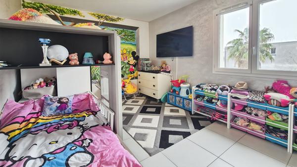 CHATEAURENARD - Villa neuve 3 chambres