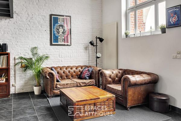 Loft inversé industriel avec terrasse et double parking