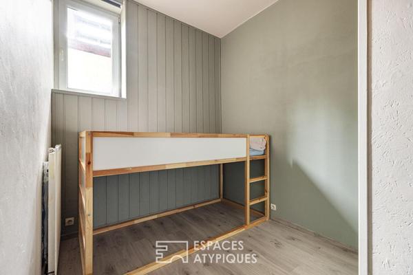 Loft inversé industriel avec terrasse et double parking