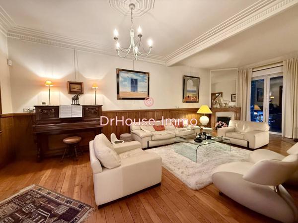 Maison à vendre 9 pièces de 210 m²