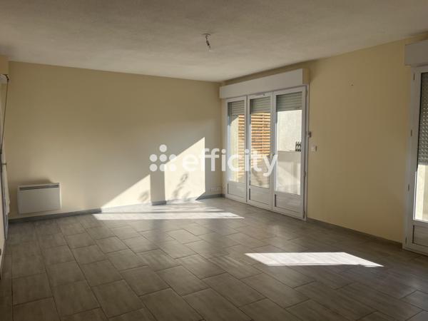 Appartement
         4 pièces
        - 92 m² 205 000 € *