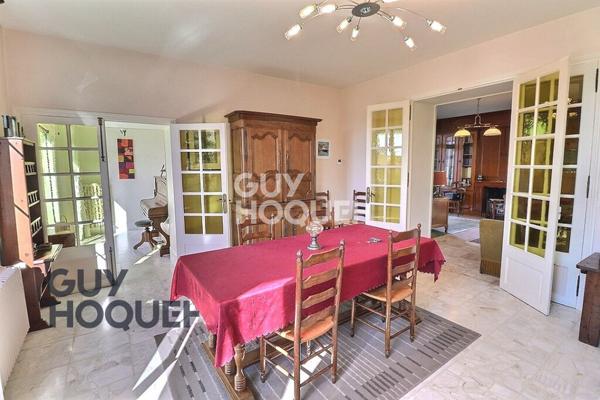 Bernay au coeur du centre-ville, gare SNCF à 5 min à pied!