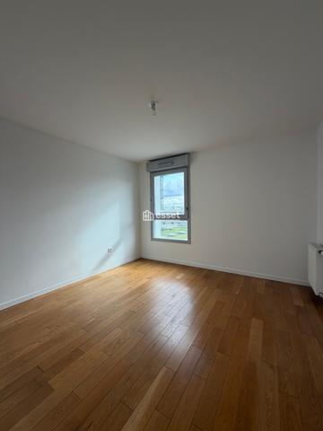 Location Appartement 4 pièces 73.5 m² - Joinville-le-pont 94340