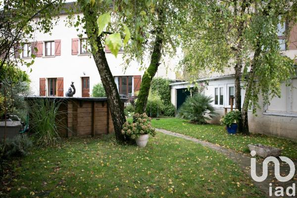 Maison de ville 8 pièces de 234 m² à Châlons-en-Champagne (51000)