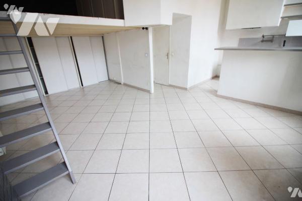 Appartement Studio 37m2 carrez + sa Mezzanine + 1 remise (MENPENTI / CASTELLANE / 26E CENTENAIRE).