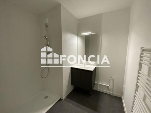 Location Appartement 3 pièces 61.5 m² - RUE DE LA ROTINIERE Joue Les Tours 37300