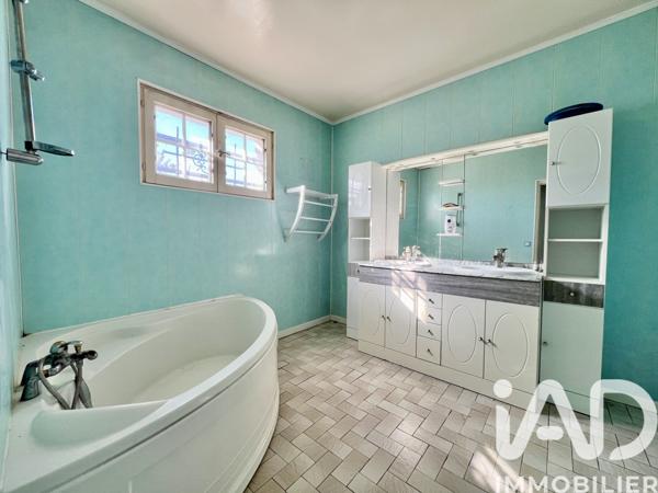 Maison à vendre 7 pièces 217 m² Soissons