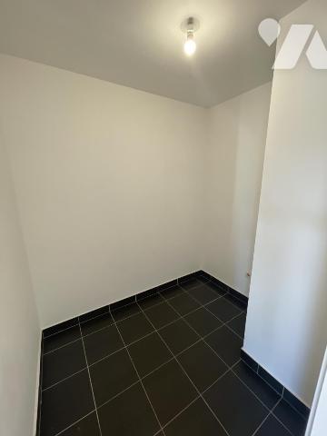 T3 Au RDC de 60 m2 rdc avec terrasse et petit jardin privatif + parking