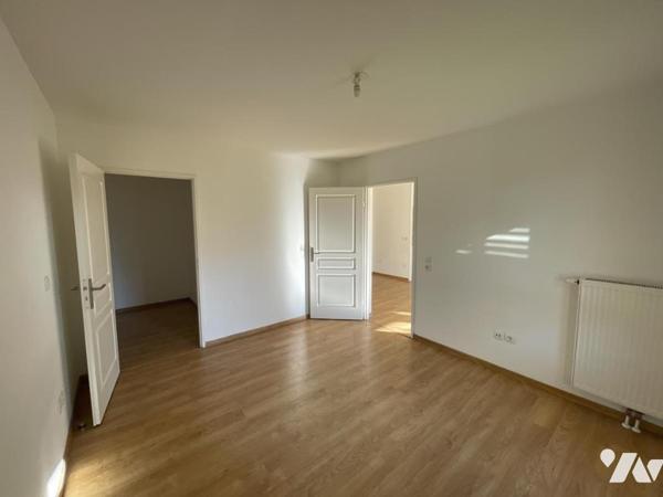 T3 Au RDC de 60 m2 rdc avec terrasse et petit jardin privatif + parking