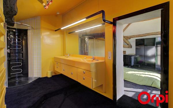 Maison à vendre    6 pièces •  Saint-Quentin-Fallavier