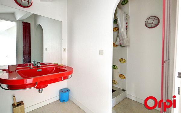 Maison à vendre    6 pièces •  Saint-Quentin-Fallavier