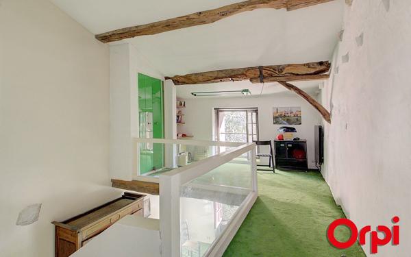 Maison à vendre    6 pièces •  Saint-Quentin-Fallavier