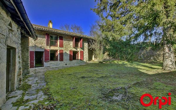 Maison à vendre    6 pièces •  Saint-Quentin-Fallavier