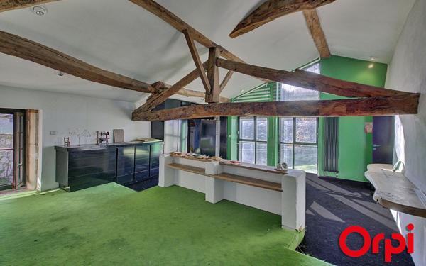 Maison à vendre    6 pièces •  Saint-Quentin-Fallavier