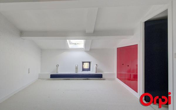 Maison à vendre    6 pièces •  Saint-Quentin-Fallavier