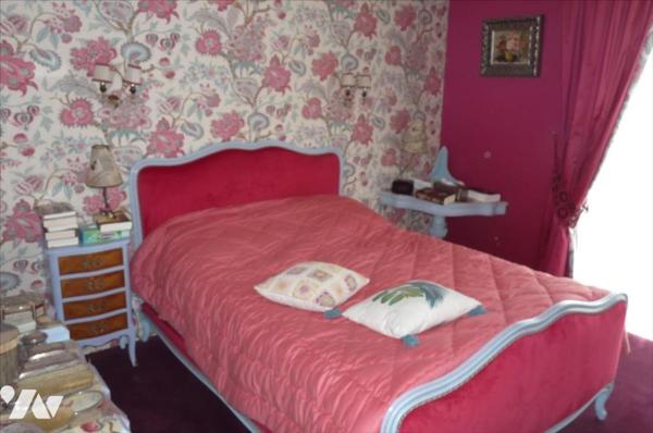 SAINT GEORGES BUTTAVENT- Pavillon sur sous-sol avec  accès de plain pied, sur vaste terrain avec dép