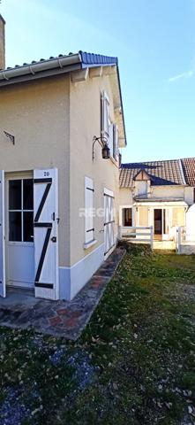 Morthomiers (18570) MAISON DE VILLAGE