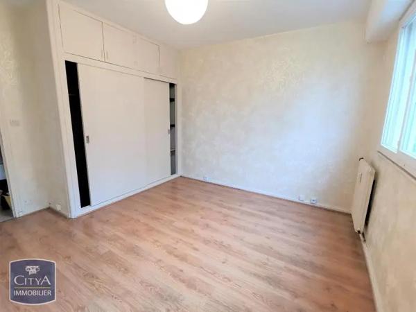 Appartement à louer 2 pièces 52.5m² Laon (02000)