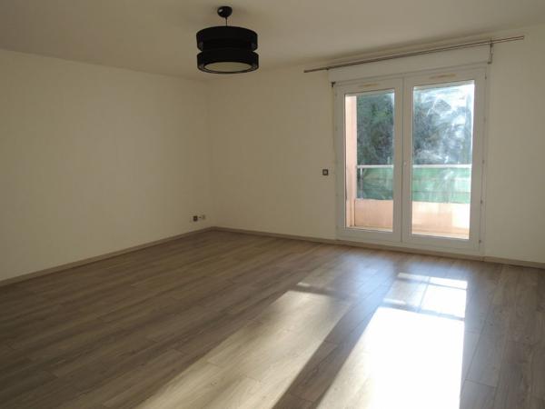 Appartement Vacquerolles 3 pièces 66.97 m2