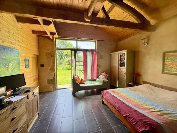 En exclusivité - A 5 min de Vic-Fezensac - Superbe Gasconne avec appartement et grange