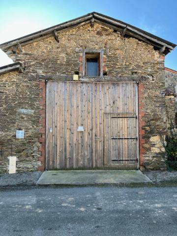 LA CHAIZE LE VICOMTE , GRANGE SUR 571 m2 de terrain, A VENDRE EXCLUSIVITE AMEPI