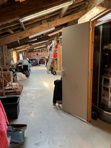 LA CHAIZE LE VICOMTE , GRANGE SUR 571 m2 de terrain, A VENDRE EXCLUSIVITE AMEPI