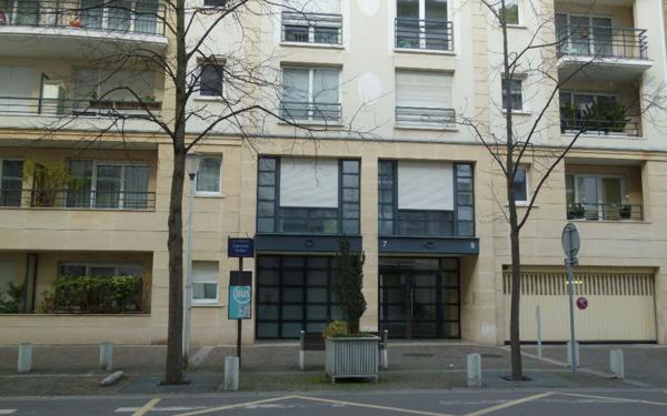 Stationnement à louer    Issy-les-Moulineaux