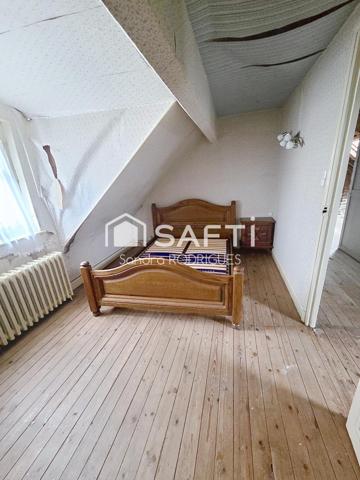 Corps de ferme à rénover  Axe Saint - Quentin / Laon à la campagne proche toutes commodités et autoroute A26