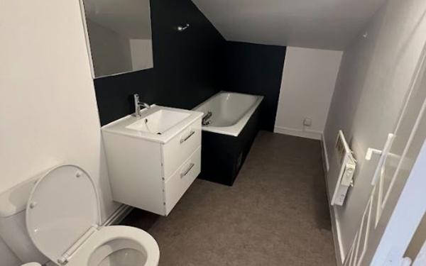 Immeuble à vendre    18 pièces •  Limoges