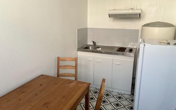 Immeuble à vendre    18 pièces •  Limoges